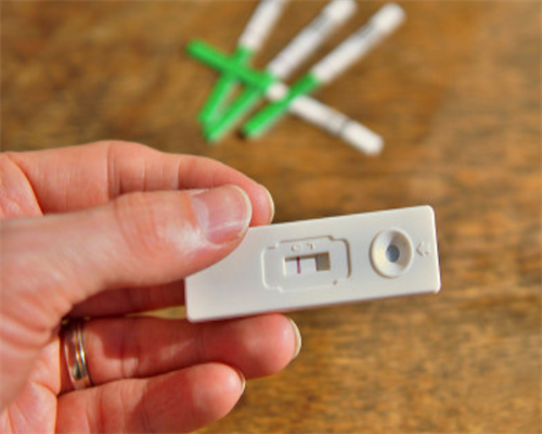 一次试管婴儿无胚后她是如何自己代生的？